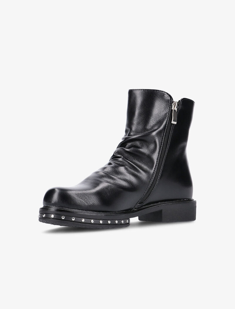 Boots plissées à côté orné de picots - noir - 5