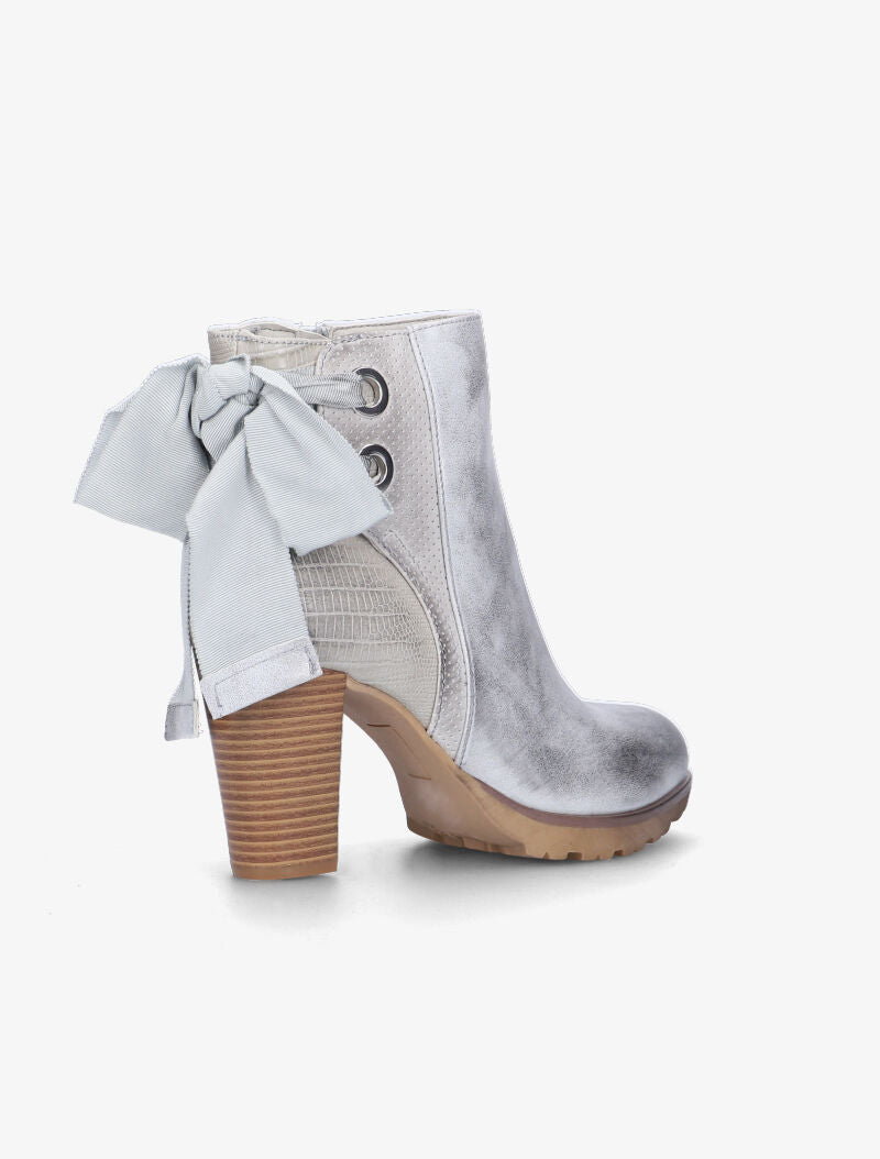 Bottines à effet vieilli et noeuds - gris clair - 5
