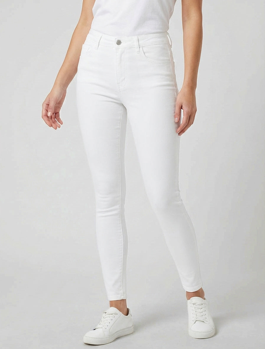 Unifarbene Skinny-Jeans mit normaler Taille - Weiß