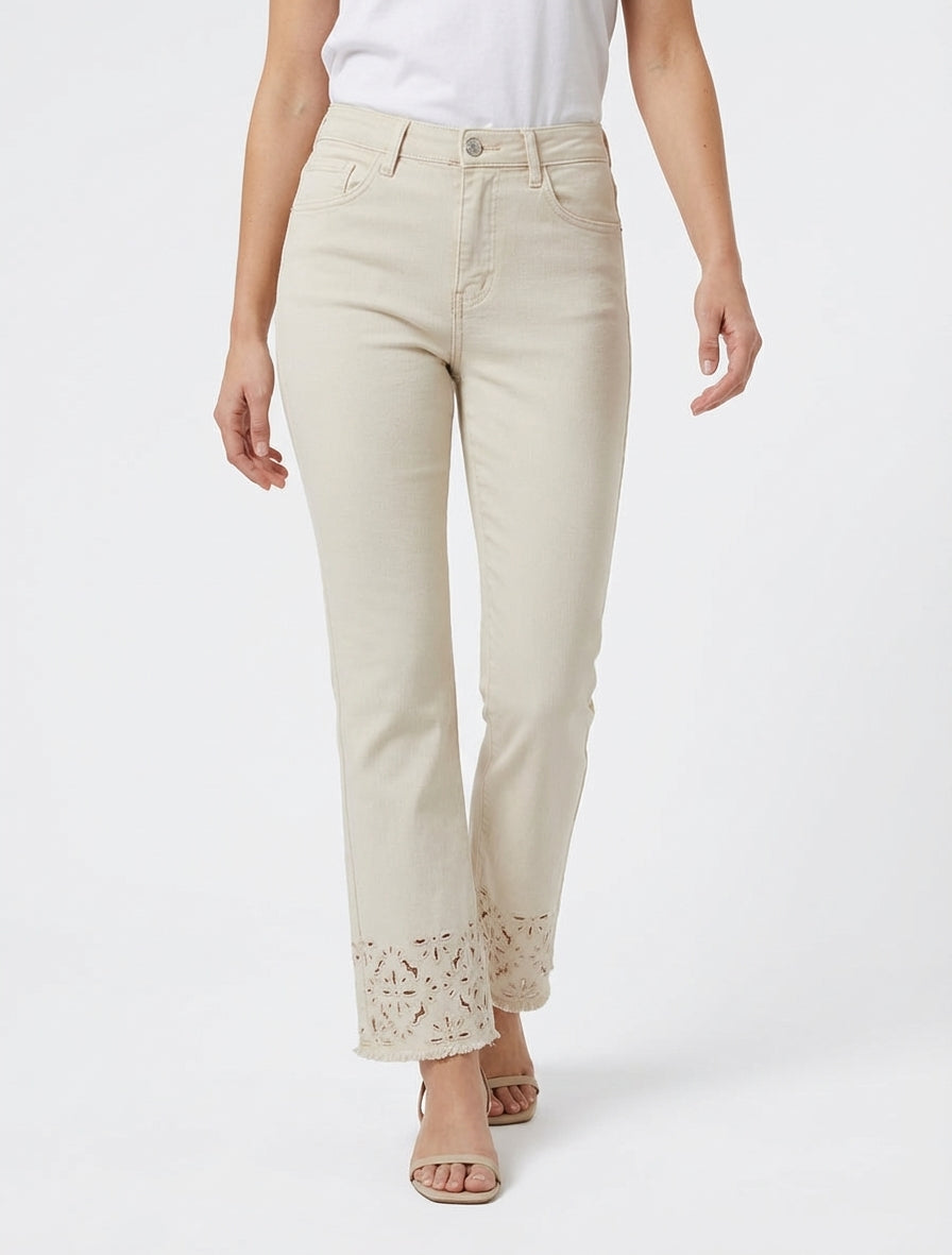 Jean mit bestickten Kanten - Beige