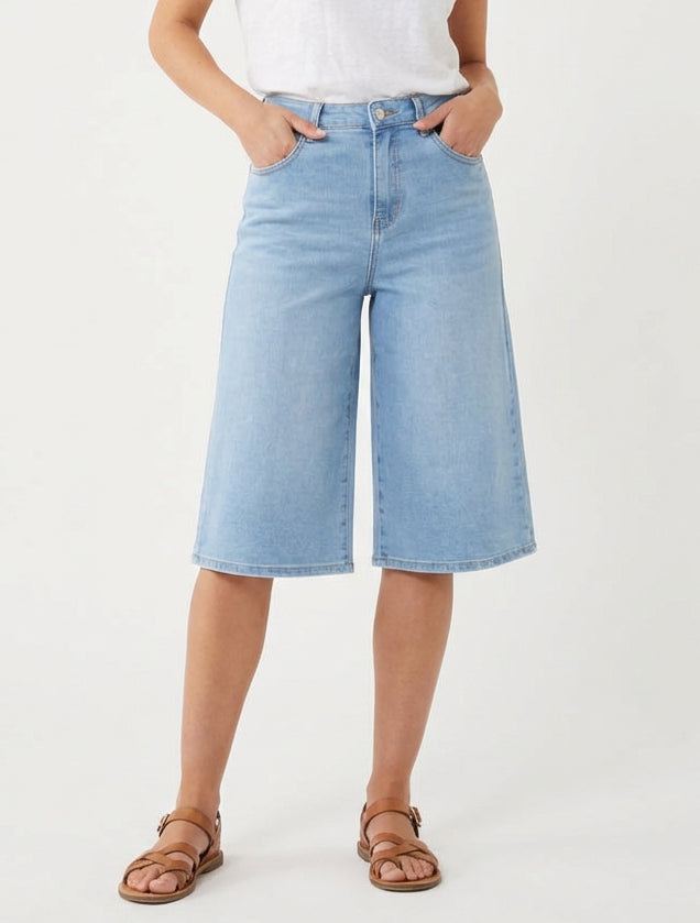 Weit geschnittener Bermuda mit hoher Taille - Blau