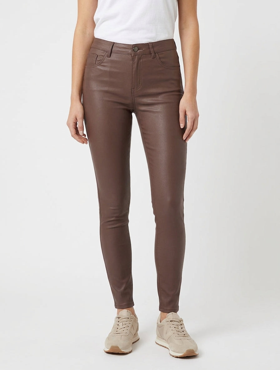 Slim-Fit-Hose in beschichteter Lederoptik - Braun