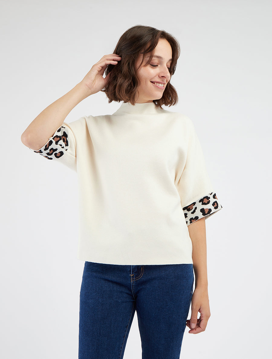 Rollkragenpullover mit Leopardenmuster-Detail - Weiß