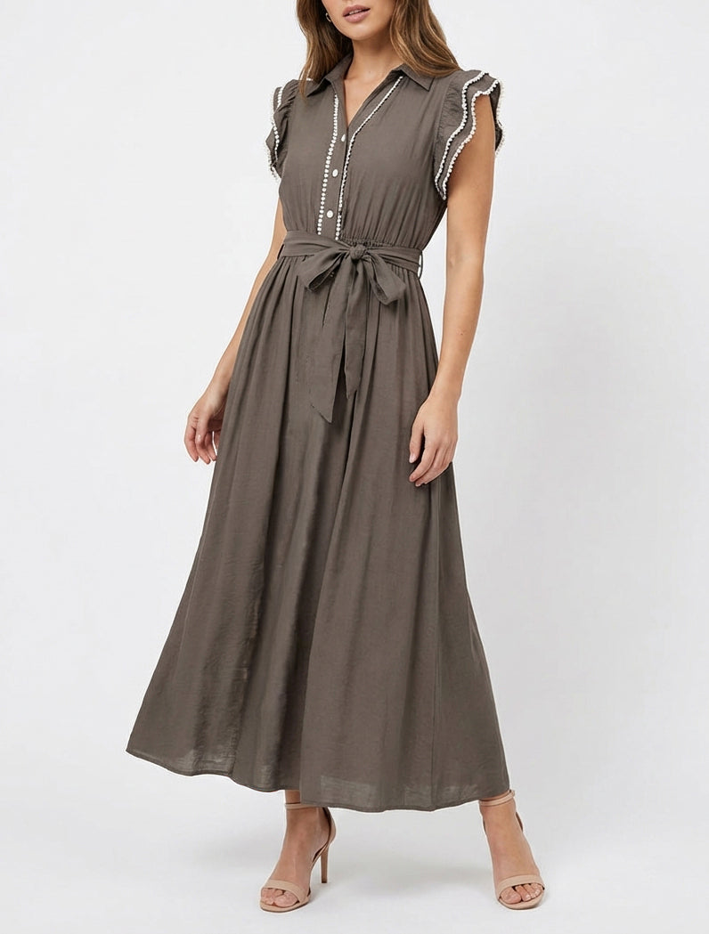 Langes Kleid mit Flügelärmeln aus Häkelspitze - Braun