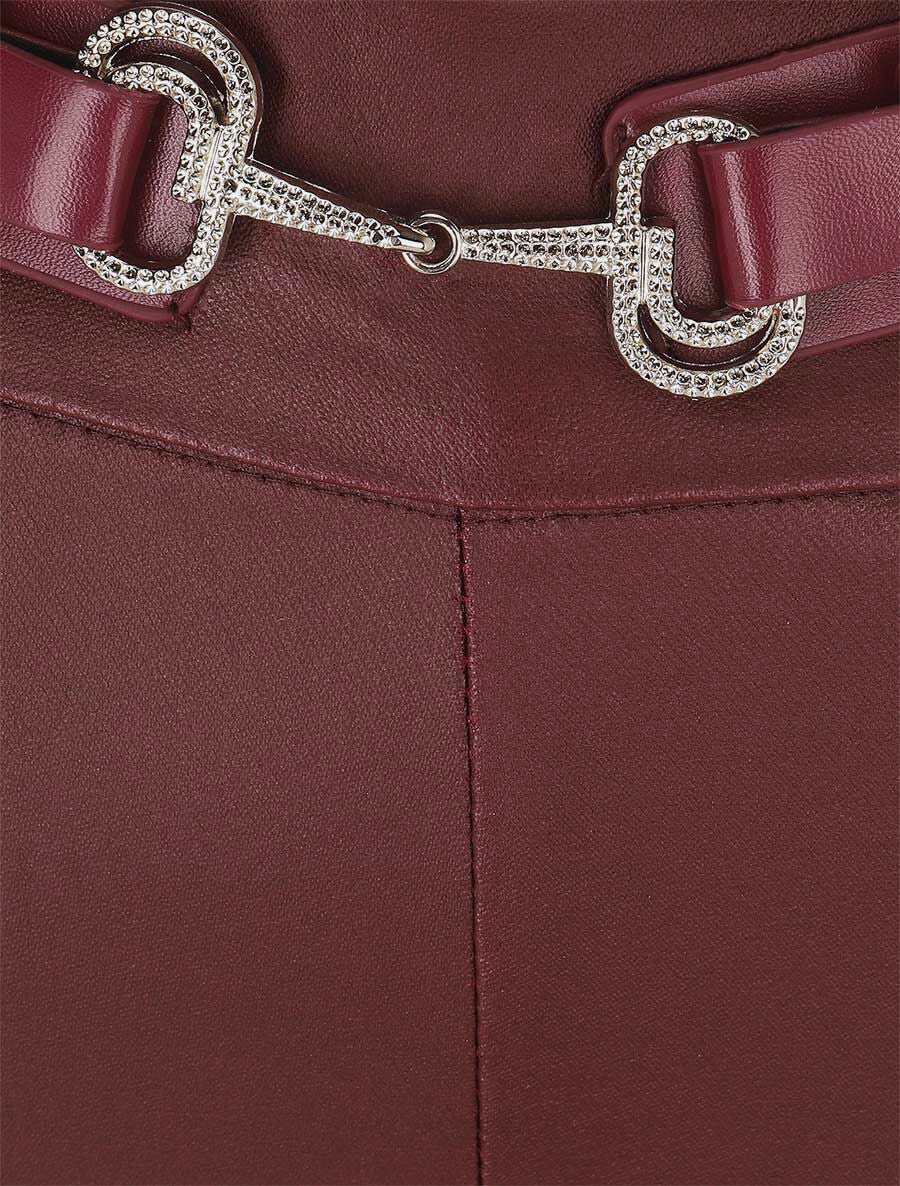 Pantalon uni en simili à détail bijou - Lie de vin - 3