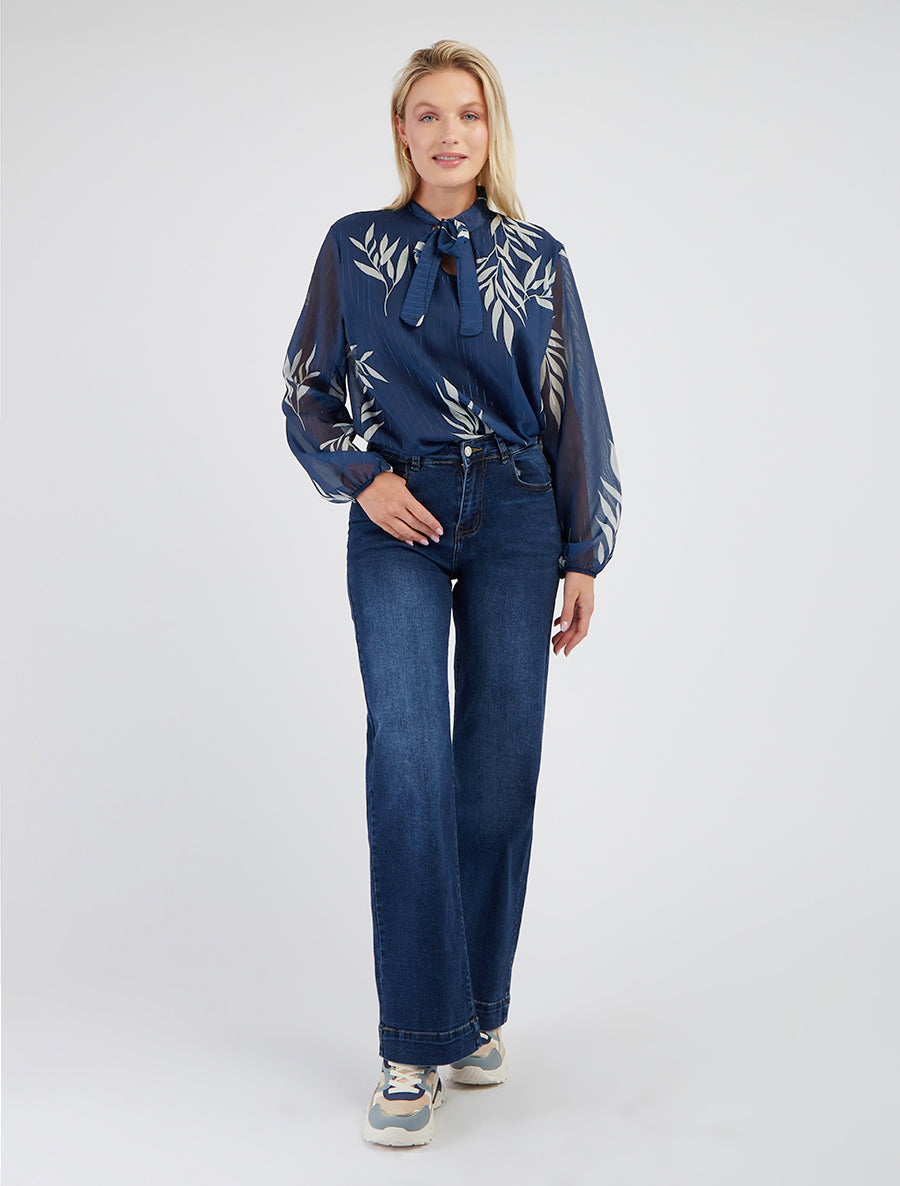 Top lavallière en voile imprimé feuilles - Marine - 8