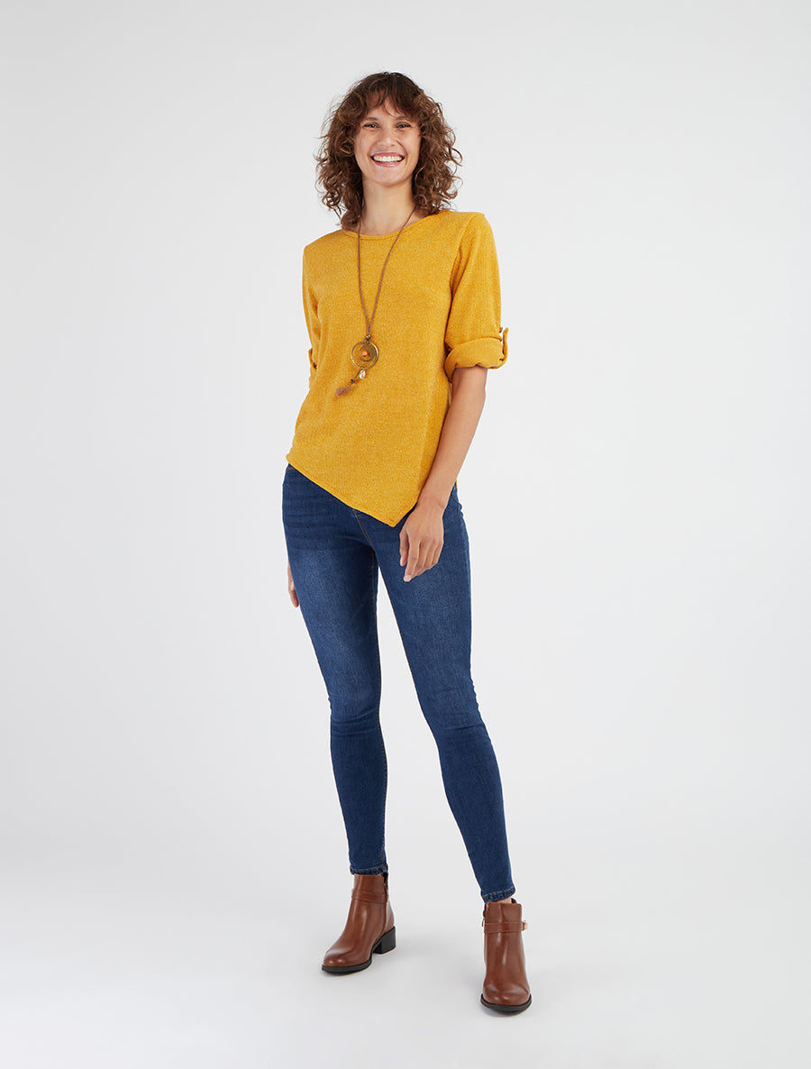 Asymmetrischer dünner Pullover mit hochkrempelbaren langen Ärmeln - Senfgelb
