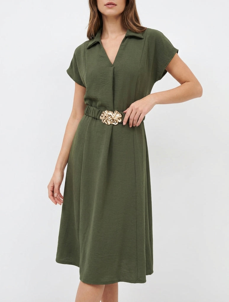 Fließendes einfarbiges Kleid mit Gürtel - Kaki