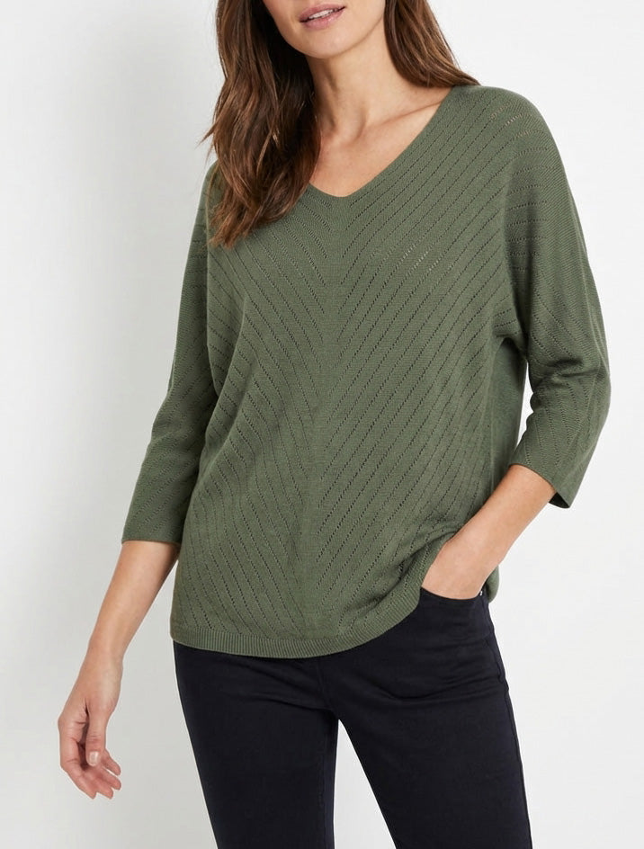 Feiner einfarbiger Pullover mit durchbrochenen Linien - Kaki