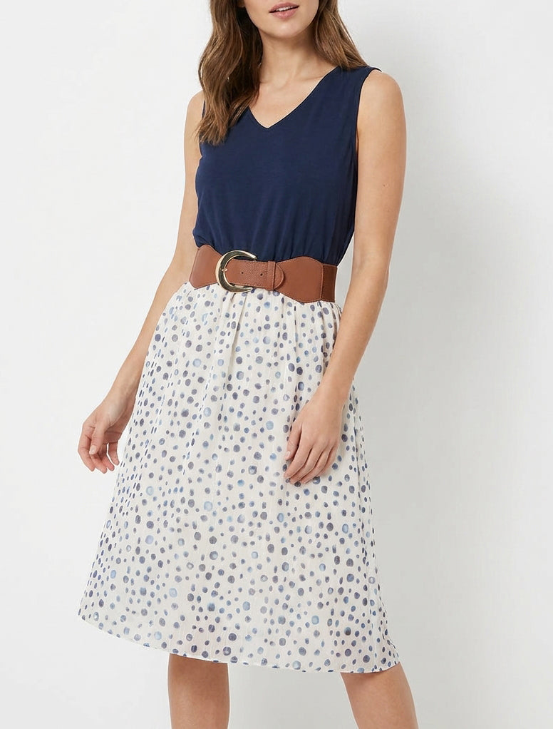 Kleid mit ausgestelltem Schnitt und fantasievollem Punktmuster - Marine