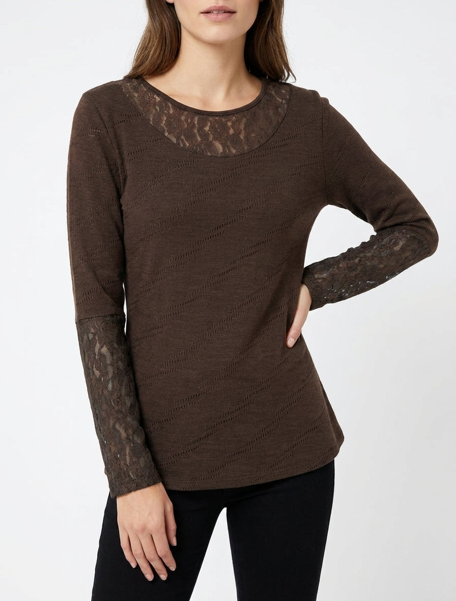 Gerader Pullover mit Spitzenkragen und -ärmeln. - Braun