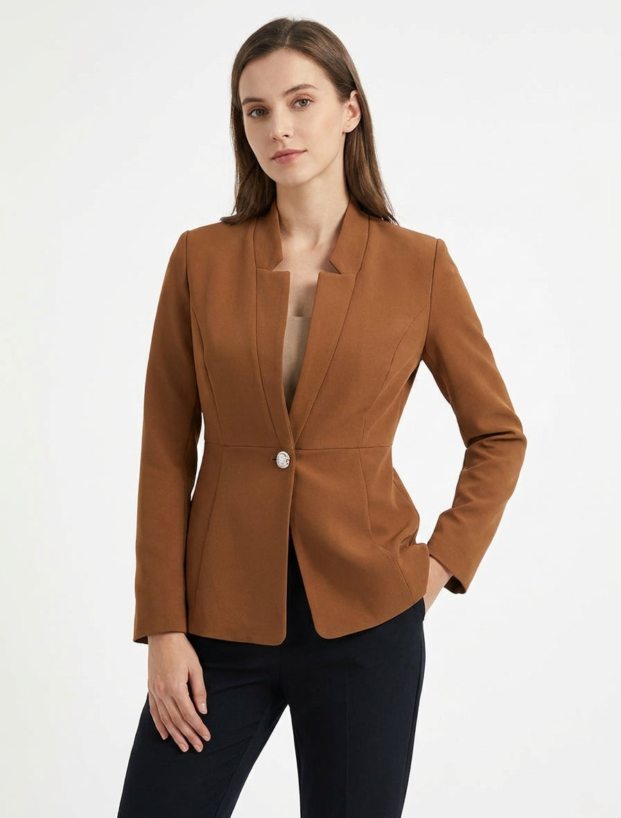 Einfarbiger Blazer mit Knopfverschluss - Kamel