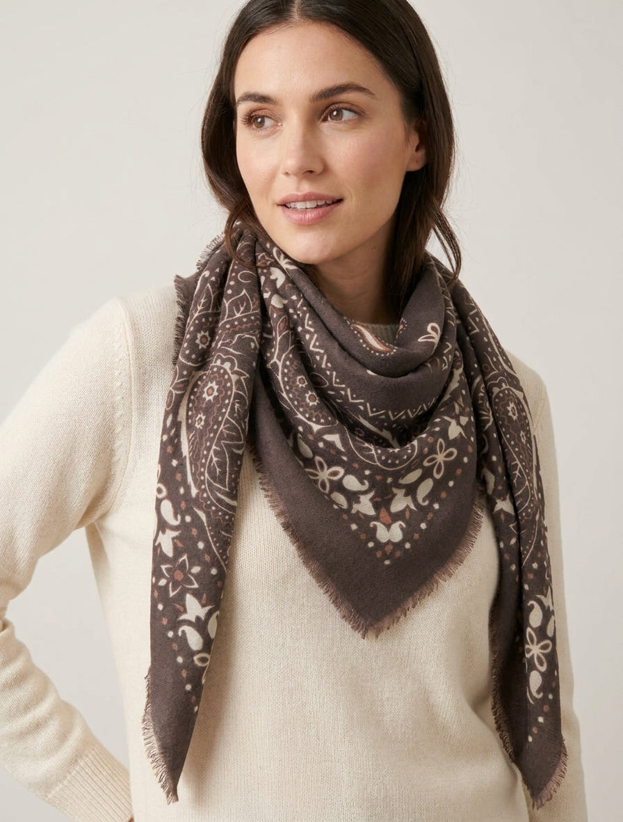 Paisley-Print-Schal mit ausgefransten Kanten - Braun