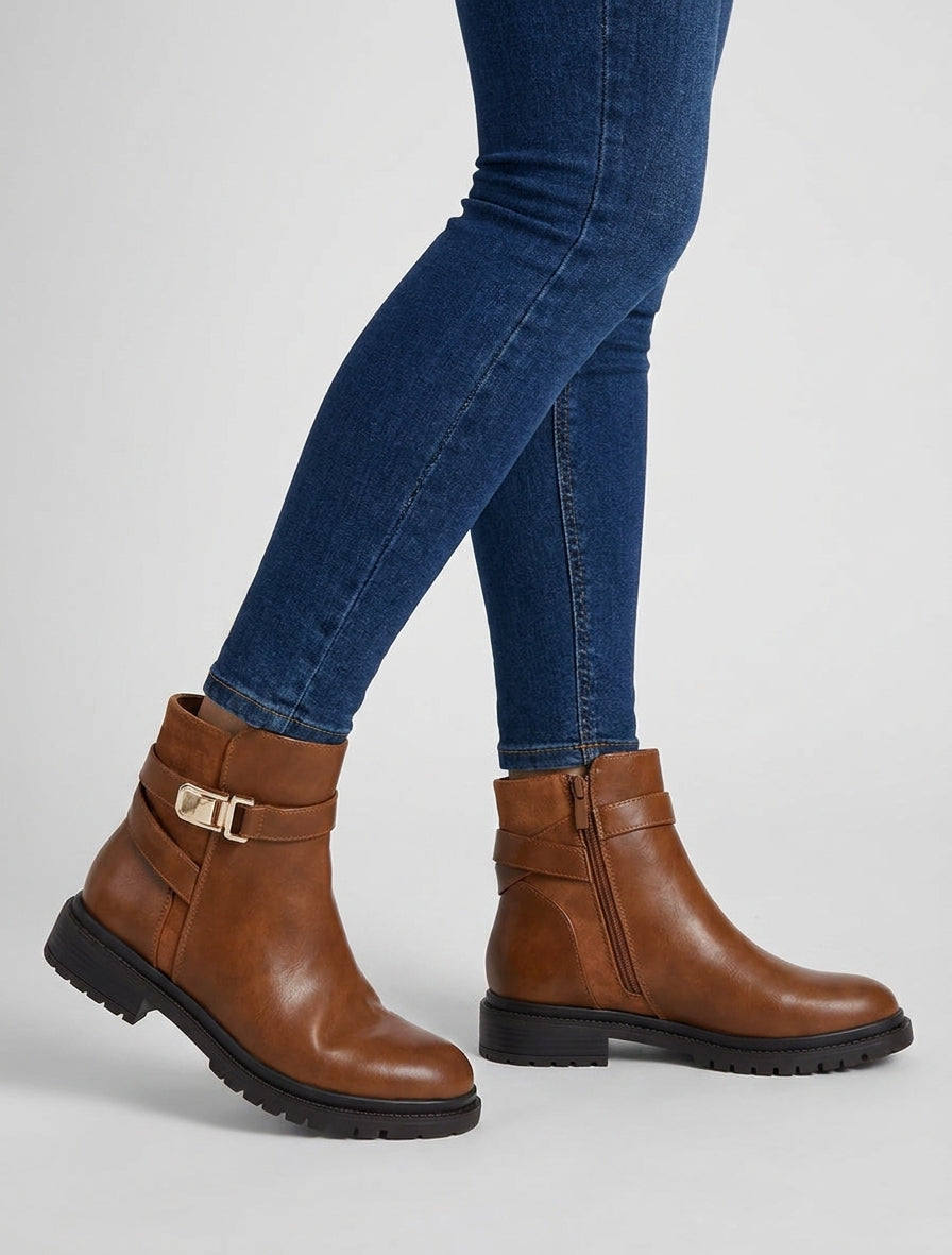 Stiefeletten aus Kunstleder mit Wildlederbesatz - Kamel