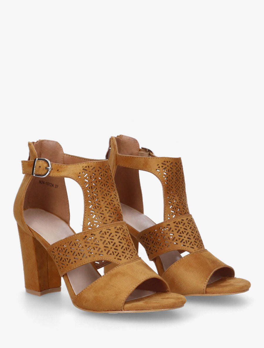 Sandales à talon et bride ajourée en suédine - Camel - 4