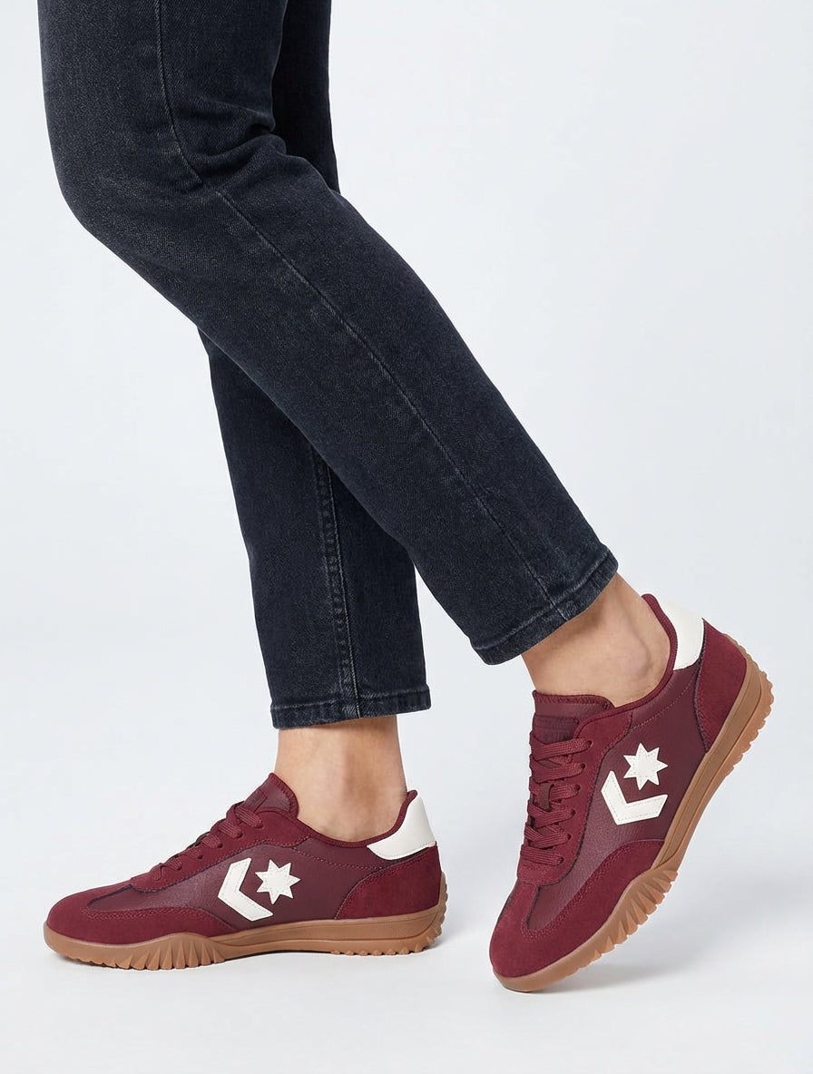 Sneaker mit Sterneinsatz - Bordeaux