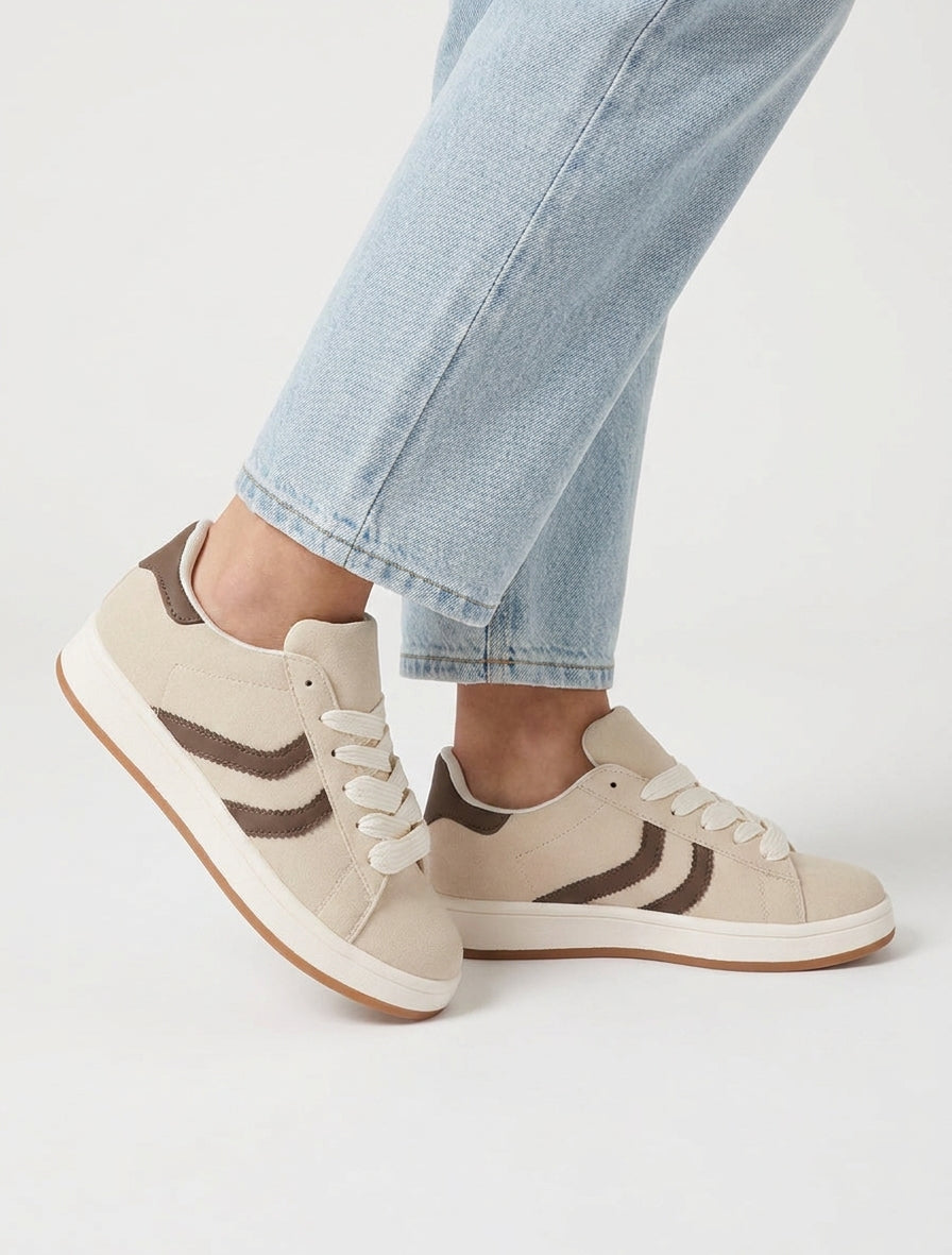 Nubuk-Effekt-Sneaker mit gezackten Streifen - Beige