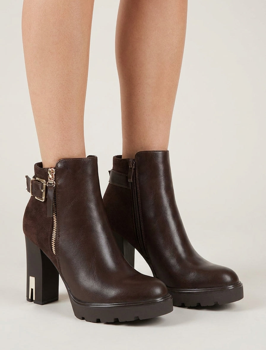 Stiefeletten mit zwei Materialien und dekorativem Reißverschluss - Braun