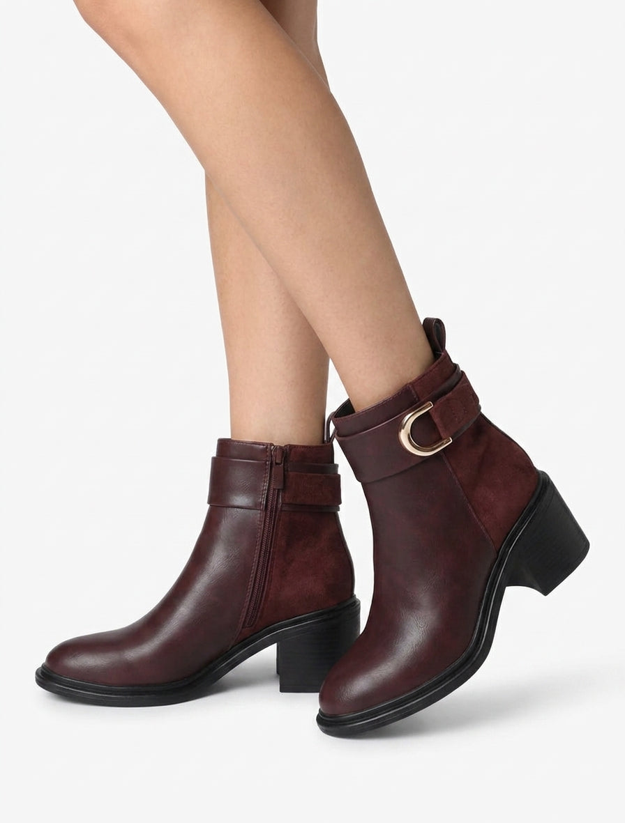 Zweimaterialige Stiefeletten mit Blockabsatz - Weinrot
