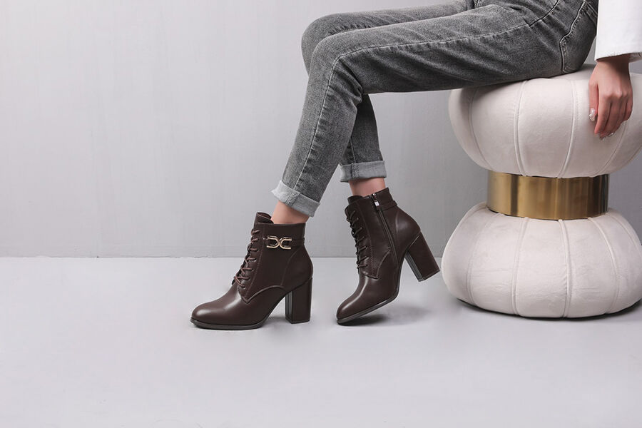 Bottines lacées à talon - Marron - 5