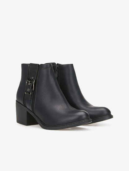 Bottines à quartier orné d&