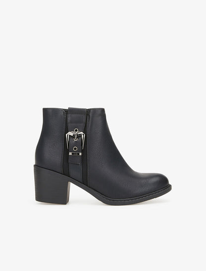 Bottines à quartier orné d&