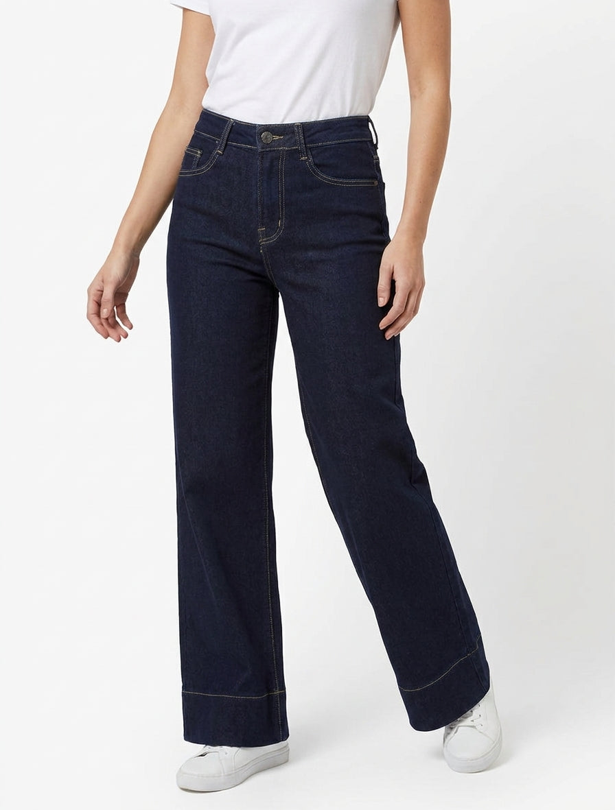 Jean mit hoher Taille und weitem Beinabschluss - Rohblau