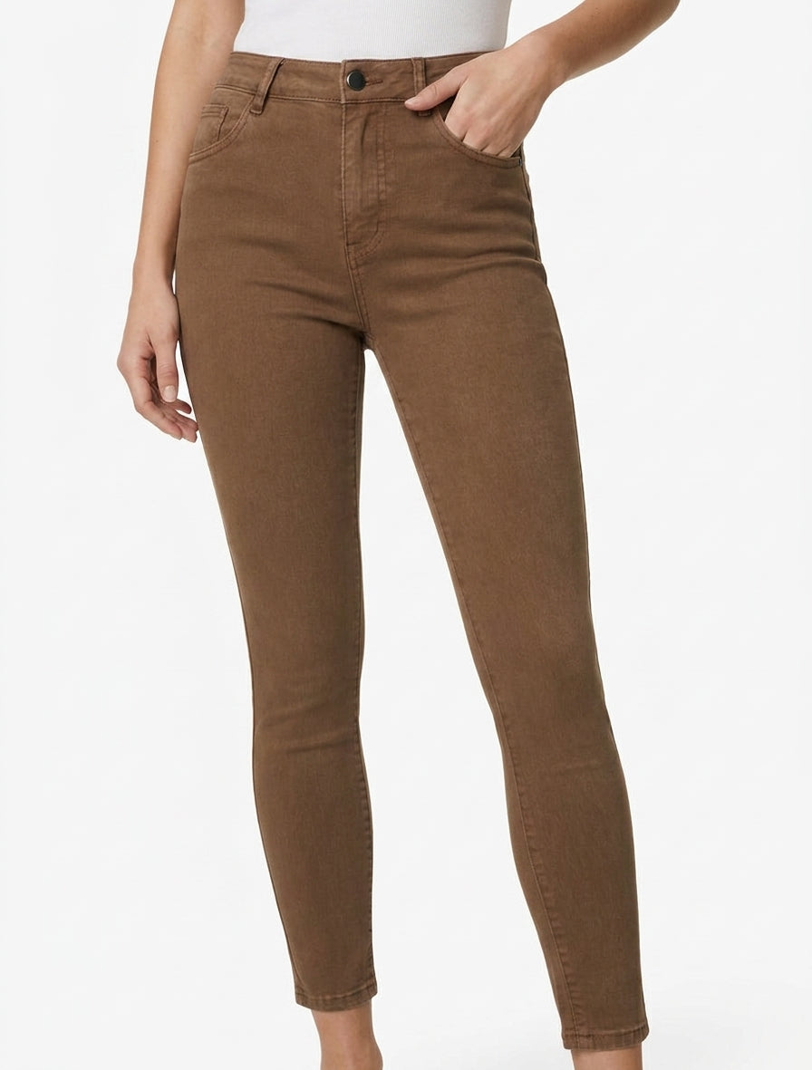 Schmal geschnittene Jeans mit hoher Taille - Braun