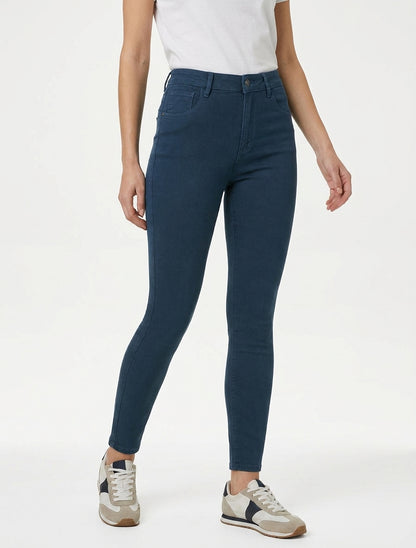 Schmal geschnittene Jeans mit hoher Taille - Blau