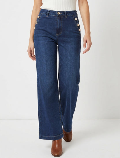 Ausgewaschene Jeans mit weitem Bein und Perlmuttknöpfen - Blau