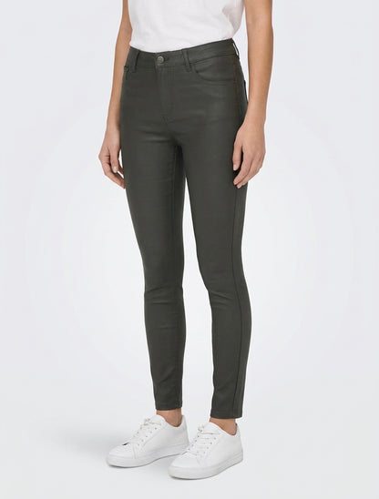 Slim-Fit-Hose in beschichteter Lederoptik - Dunkles Khaki