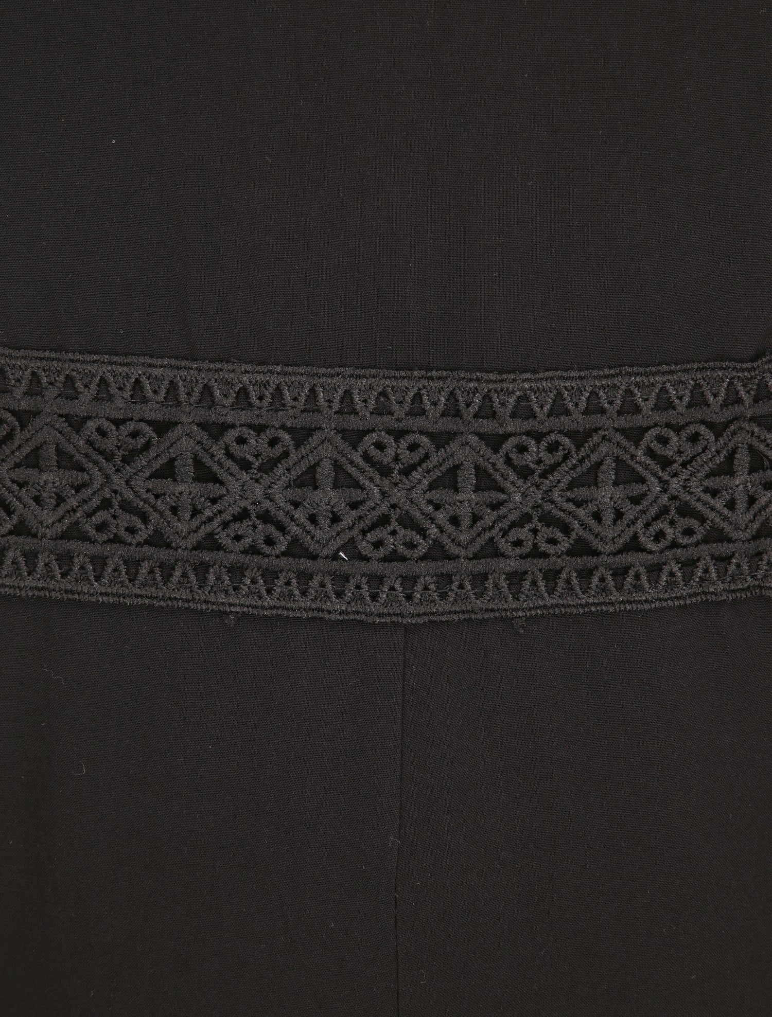 Combishort cintré fluide à détail dentelle - Noir - 3