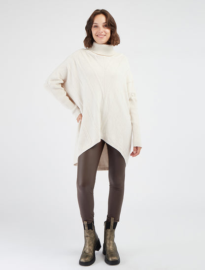 Einfarbiger langer Rollkragenpullover - Beige