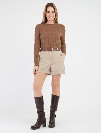 Gerader Strickpullover aus Zopfmuster. - Maulwurf