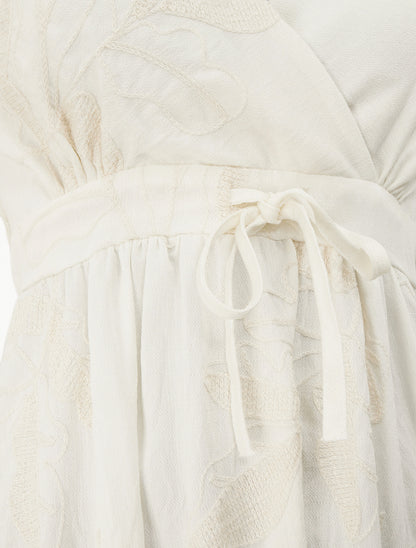 Robe longue empire à broderies feuilles stylisées - Blanc - 3