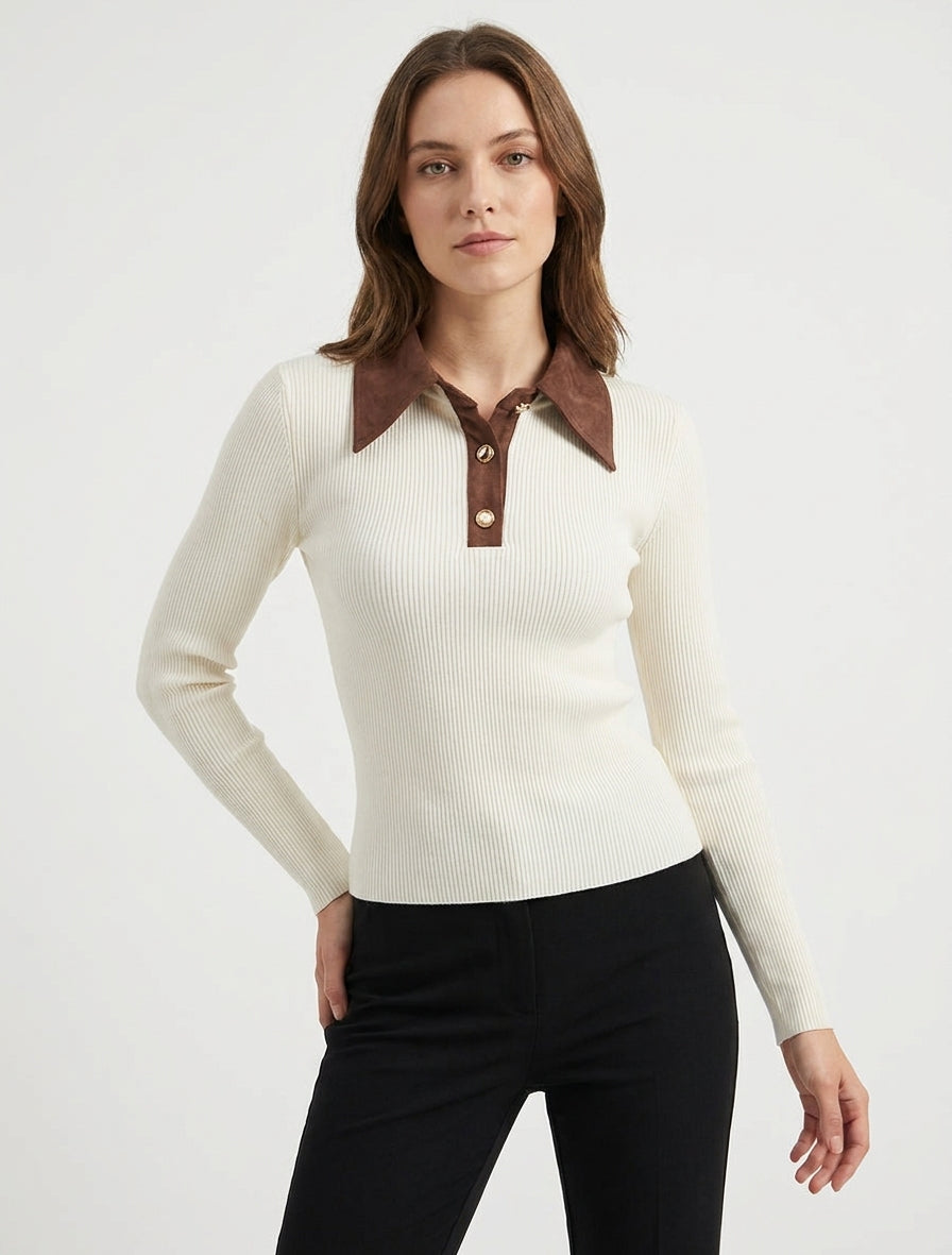 Feiner Strickpullover mit Knopfkragen aus Wildleder - Ecru