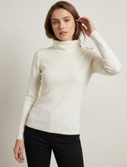 Fein gerippter Rollkragenpullover mit Knopfleiste - Creme