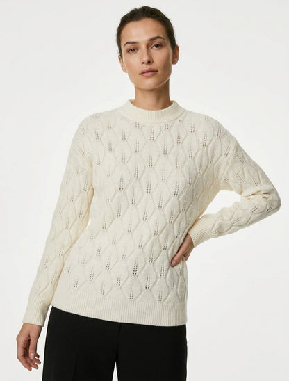Gerader Strickpullover mit Strukturmuster und Rundhalsausschnitt - Ecru