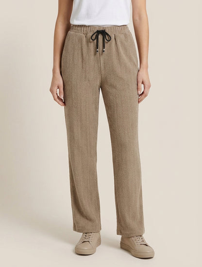 Gerade geschnittene Hose aus Samt im Strickstil - Maulwurf