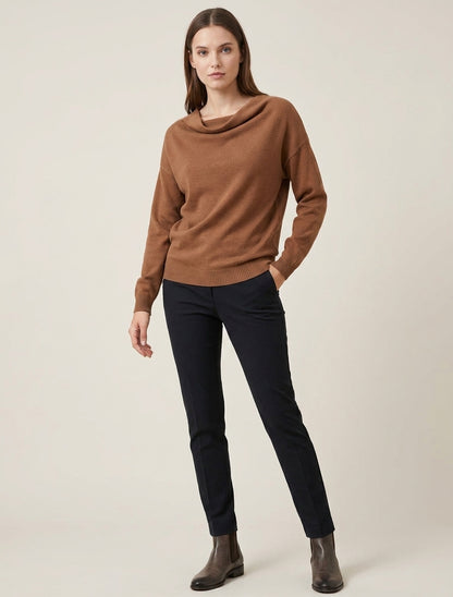 Gerader Pullover mit Wasserfallausschnitt - Kamel