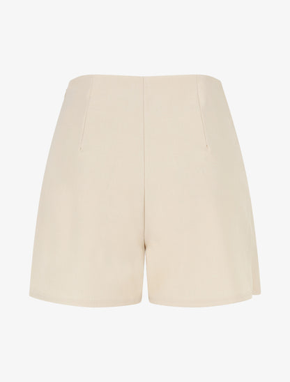 Short uni à boutons décoratifs - Beige - 2