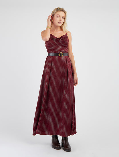 Langes Kleid mit schimmernden Streifen - Bordeaux