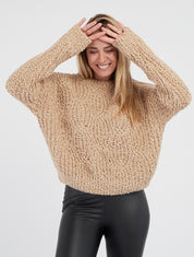 Gerader Pullover aus dickem Strick. - Kamel