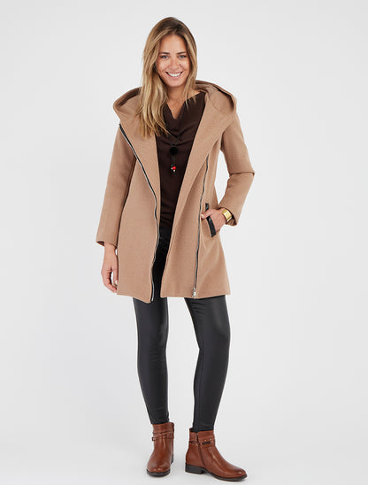 Mantel mit Kapuze und Kunstlederbesätzen - Kamel