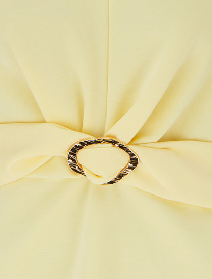 Top uni sans manches à empiècement bijou - Jaune - 3