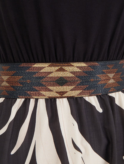 Robe imprimé graphique à taille élastiquée fantaisie - Noir - 3