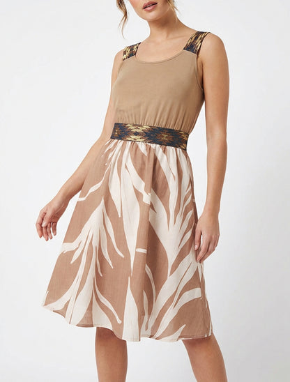 Grafisches Printkleid mit elastischer, dekorativer Taille - Kamel