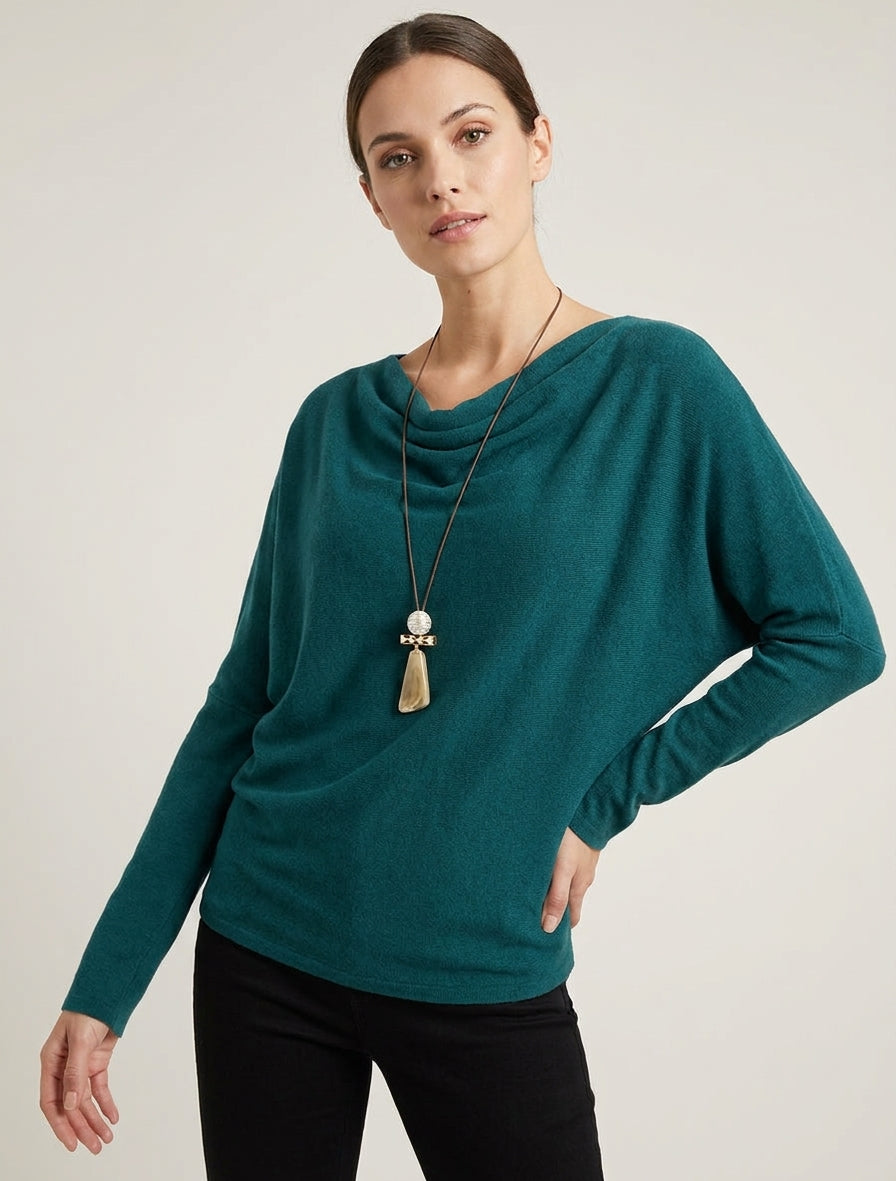 Feiner Pullover mit Fledermausärmeln und Wasserfallausschnitt - Entenblau