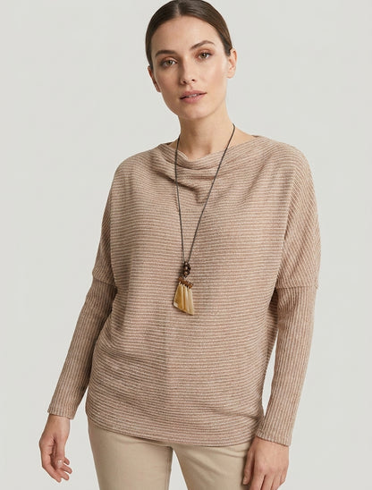 Strickpullover mit Wasserfallausschnitt und Streifenmuster. - Kamel