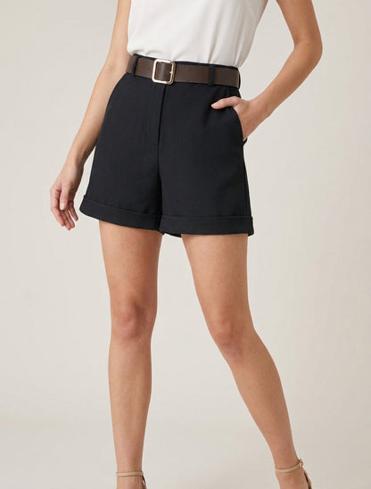 Gekrempelte Shorts mit Gürtel - Schwarz